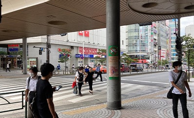 チキンゴルフ新宿店への行き方④