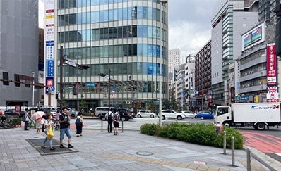 チキンゴルフ新宿店への行き方⑤